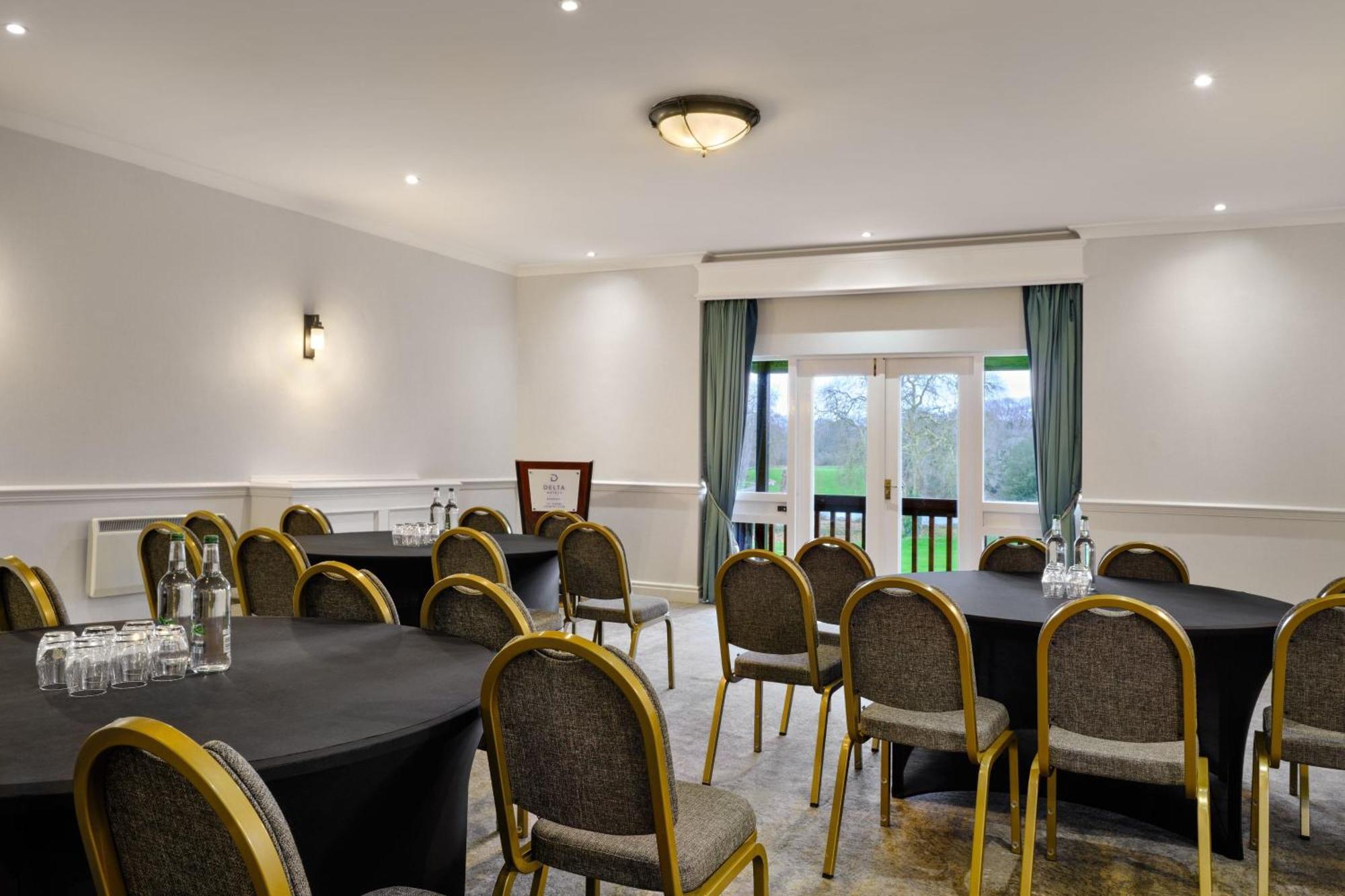 Delta Hotels By Marriott St Pierre Country Club Mathern Eksteriør billede