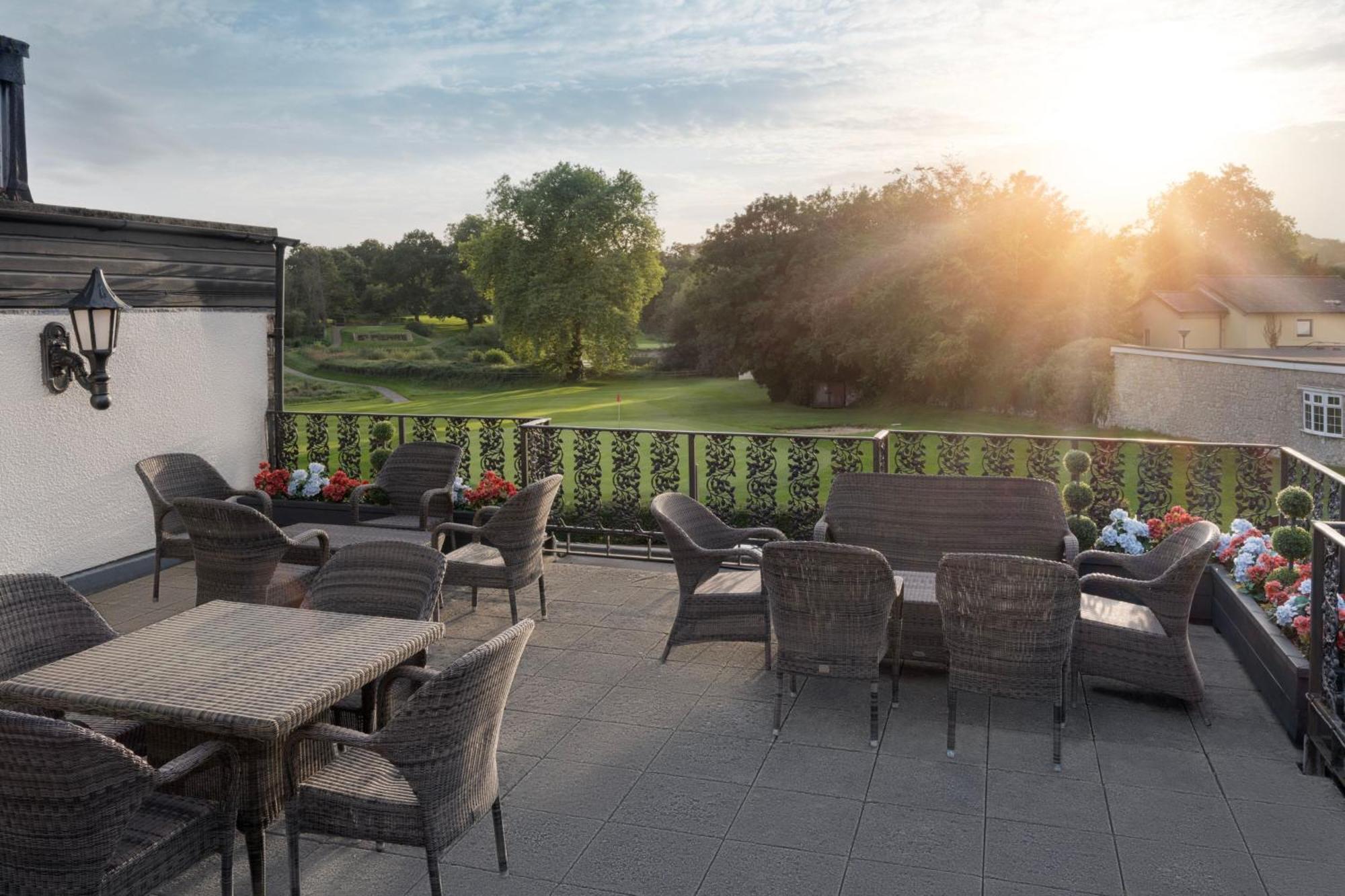 Delta Hotels By Marriott St Pierre Country Club Mathern Eksteriør billede