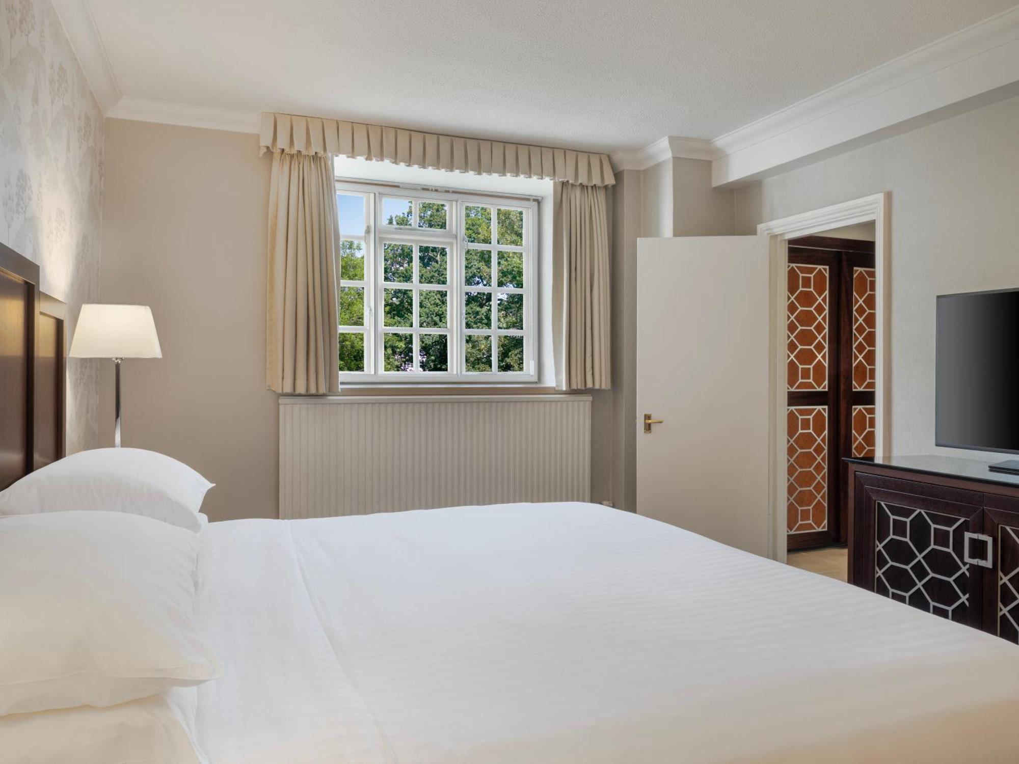 Delta Hotels By Marriott St Pierre Country Club Mathern Eksteriør billede